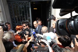 Vera Ban o napadih medijev na Janšo: »Pride čas, ko ni več časa…«