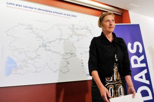 Dars izgubil tožbo proti ekipi nekdanje šefinje Duhovnikove