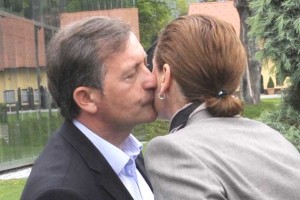 Erjavec nad "zlorabo položaja in pooblastil" Alenke Bratušek