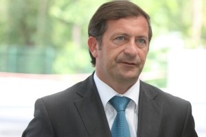 Erjavec verjame, da Simčič ni ponaredil spričevala