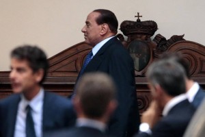 Berlusconiju so odvzeli potni list, da ne bi pobegnil v tujino