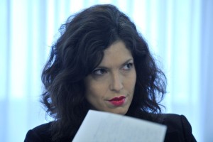 Eva Irgl o risanki o aferi Patria: Načrtno manipulacija in zloraba otrok v politične namene
