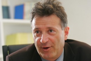 Hitro sprejemanje reform nuja ali »nedopustni zakonodajni blitzkrieg«?