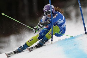 Tina Maze druga, zmaga ji je ušla za 16 stotink