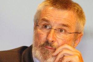 Nekdanji ustavni sodniki kritično do odločitve ustavnega sodišča o Janševi pritožbi