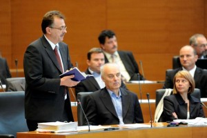 Tanko: Lahko govorimo o pahorizmih, sladkih zavajanjih