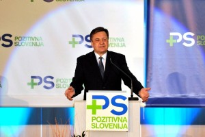 Janković nudi odstop; dejansko bo odstopil, ko bo imenovana vlada Bratuškove