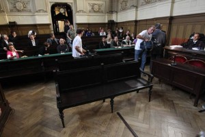 Zadeva Patria se po treh tednih vrača na sodišče, zaslišali naj bi Gutmana