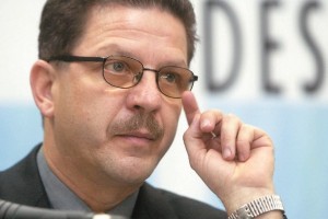 Kuštrin po sestanku z Virantom: V Fidesu se ne bomo v nedogled pogajali, spremembe so nujne