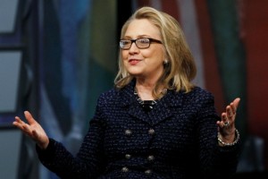 Clintonova v poslovilnem intervjuju s "svetom" najbolj obžalovala Bengazi