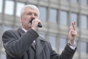 Troha omilil gladovno stavko in začel piti sokove