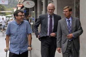 SMC, DeSUS in SD bodo podpisale koalicijski sporazum in uradno razkrile ministrska imena