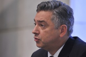 SLS: Imenovanje Goloba v pogajalsko skupino o slabi banki politizacija problema