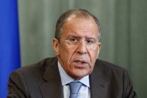 Lavrov: Ukrajina na robu državljanske vojne