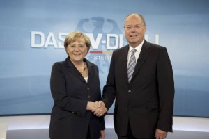 Merklova in Steinbrück v dvoboju iskala medsebojne razlike