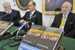 Rupel v novi knjigi o rešitvah za "pogrezanje" Slovenije