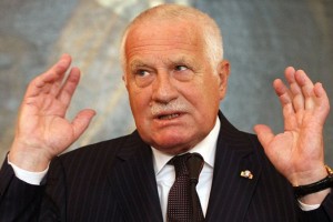 Češki predsednik Klaus obtožen veleizdaje