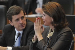 Bratušekova danes ustanavlja svojo stranko