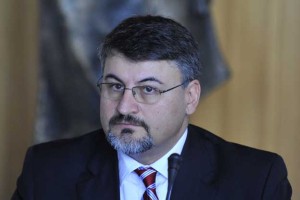 Član uprave NLB Nima Motazed odstopil "iz osebnih razlogov"