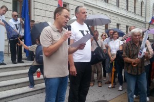 Igor Ferluga: Kar počenjajo Janši, njegovim dragim in celi Sloveniji je nezaslišan škandal in sramota! 