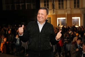 Janković bo v ponedeljek pompozno napovedal, da gre na volitve