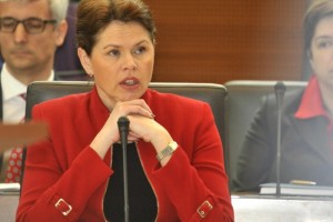 Premierka Bratuškova: Slovenija ob uspešni sanaciji bank iz krize v 2014