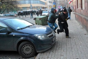 Nasilje zaznamovalo nekatere proslave ob obletnici konca prve svetovne vojne