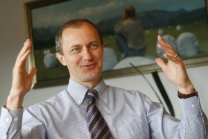 Nekdanji član uprave NLB Jamnik: Z bratom nisva nikoli govorila o kreditih za Cerkev