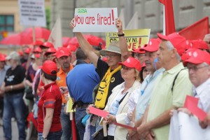 Sindikati gredo na ulice proti vladi: 17. novembra demonstracije v Ljubljani