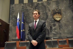 Virantovi so pričakovali, da bo Vogrin odstopil tudi kot poslanec