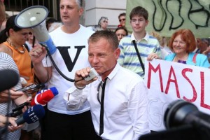 Matoz: VS z grožnjo prijave na odvetniško zbornico stopnjuje pritisk na obrambo