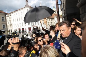 Policija potrjuje, da preiskuje posle Jankovićev na Hrvaškem