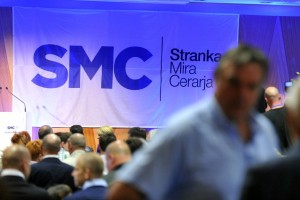 Šok tik pred volitvami: mariborsko SMC je zapustilo 41 ustanovnih članov
