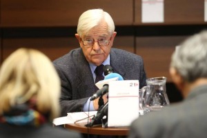 Forum 21 po Kučanovih besedah nima politične moči, kot mu jo pripisujejo