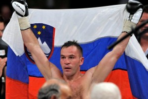 Dejan Zavec se bo danes boril naslov evropskega prvaka WBO