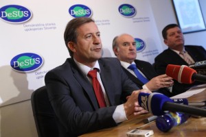 Erjavec se že pogaja z Janšo