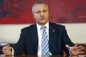 Srbija se je izognila nevarnosti bankrota, trdi srbski minister