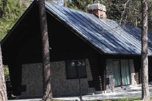 Za Türka prenovili brunarico, a Pahor je ne bo uporabljal