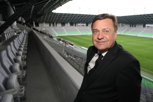Podjetja iz Jankovićevega kroga naredila v bankah luknjo za več kot 200 milijonov evrov