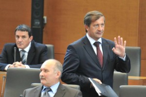 Predlog predmeta spora za arbitražo gre na vlado nespremenjen