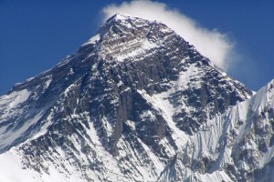 Kitajca tik pod vrhom Mount Everesta odgnali, ker ni imel dovoljenja za vzpon