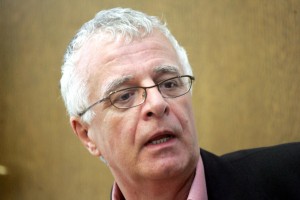 Pisma iz emigracije: Kdaj bo šel predsednik Türk vase in tam tudi ostal