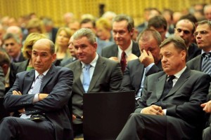 Janša in Janković lahko zoper poročilo KPK sprožita upravni spor