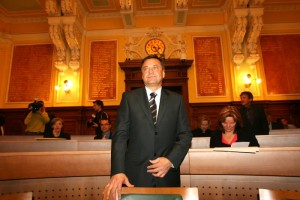 Janković bi komercialno obrestno mero določal kar plansko!?