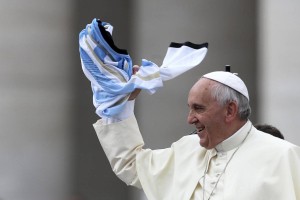 Messi, Zidane, Baggio in drugi zvezdniki bodo zaigrali v papeževi tekmi za mir