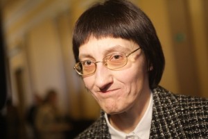 Odbor 2014: Ali Janja Roblek sploh ve za 422 sodniških kršitev človekovih pravic