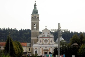 Na Brezjah praznujejo 60. obletnico posvetitve Marijinega oltarja