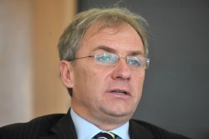 Hojs uspešno prestal zaslišanje pred odborom za obrambo