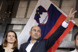 Janša: SDS ne bo šla v koalicijo s strankami brez programa in časti