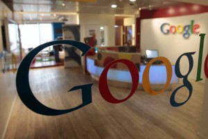 Google ima za prevzeme pripravljenih 30 milijard dolarjev